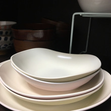 使いやすい、洗いやすい、しまいやすいプレート