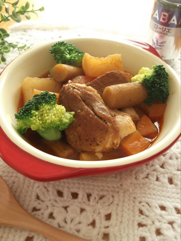 圧力鍋で♪ゴロゴロ豚肉と根菜のトマトソース煮