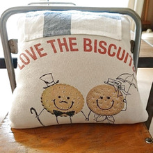 超簡単リメイク★ お気に入りTシャツをクッションカバーに