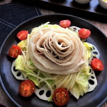 4種のタレで!温めていただく豚バラ肉のバラ温サラダ