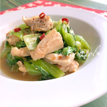 10分でパパッと調理♪免疫力アップに☆ちんげん菜と鶏軟骨のアーリオオーリオ