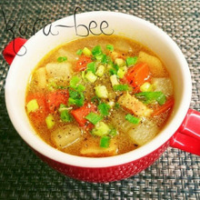 ほっこり温まろ♡レンジでトロトロ!大根の中華カレースープ