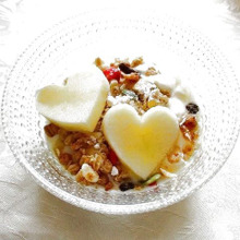 ボタン2つの手間なし、R1ヨーグルトたっぷりに!紙パックまま作れる♪