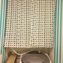 突っ張り棒とワイヤーネットで!お洗濯グッズを洗濯機上にまとめました