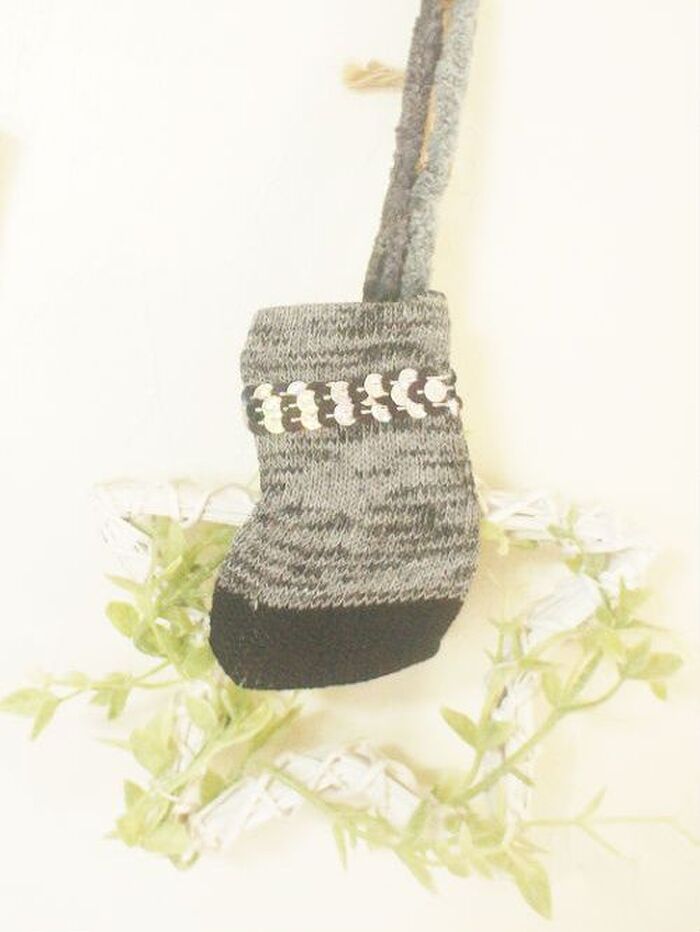 5分で出来る★ダイソーの椅子脚カバーでクリスマス オーナメント