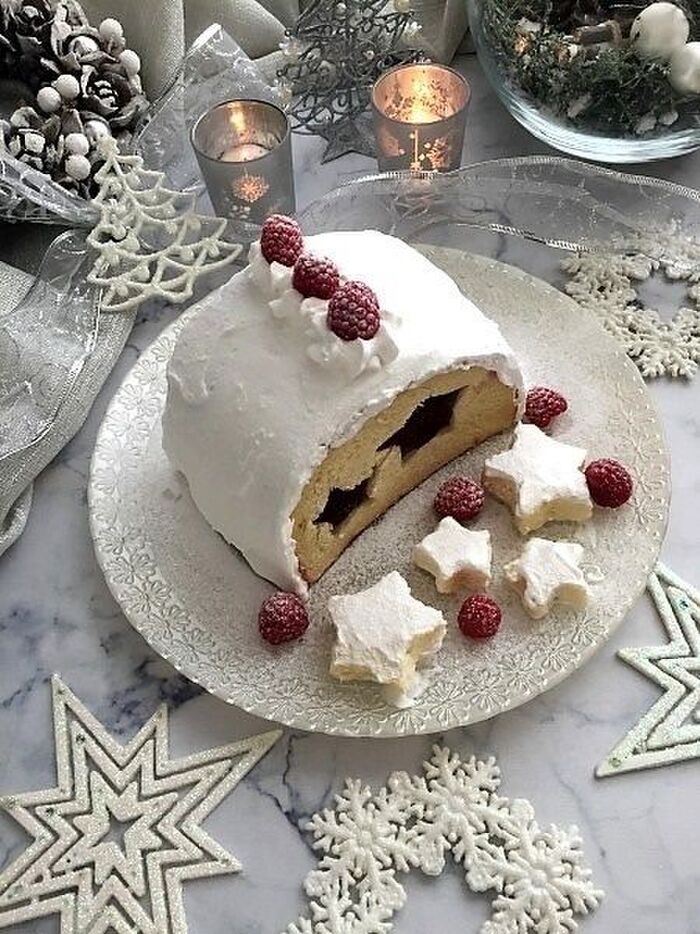 お子様と一緒に!パンで作るクリスマスケーキ♪