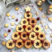 イタリアンなクッキー!オッキ・ディ・ブエで星がかわいいツリークッキー