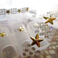 セリア商品を、自分好みのエレガントなキラキラ小物に!