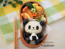 パンダおにぎりのお弁当