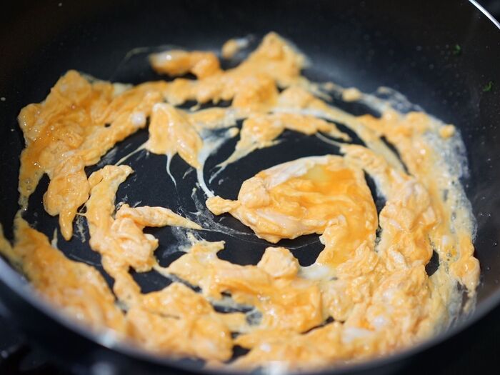 サッと半熟になるまで炒めたらOK