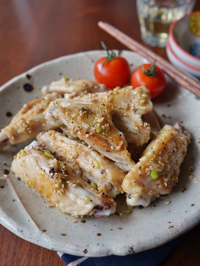 おつまみにも!鶏手羽のネギごま塩ダレ