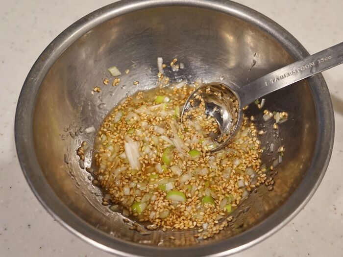 タレの準備をします。