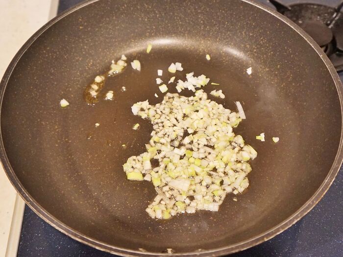 ニンニクと長ネギで風味アップ!