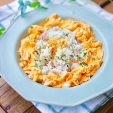 パパっと簡単!いつもの炒飯を華やかに「3色彩り炒飯」