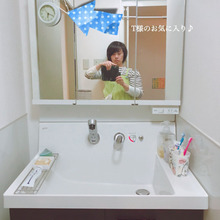 お家にあるモノで簡単【メイク品収納♪】~洗面台*鏡裏収納~