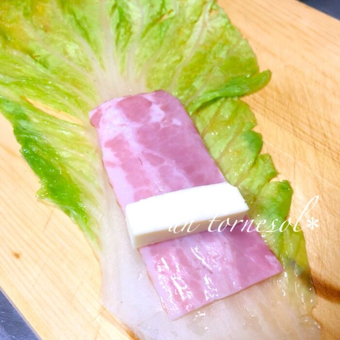 ③白菜の根元から、すこしきつめに巻いて!