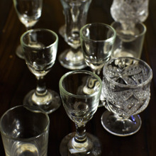 パーティーが劇的にお洒落に!ダイソーのミニグラス