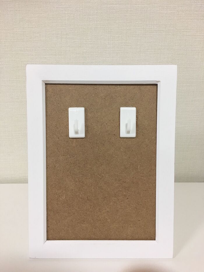 フォトスタンドに、接着