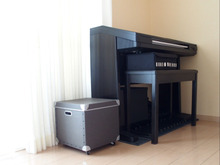 収納スペースを増やしても同色効果でスッキリ!