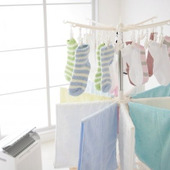 冬の洗濯物は部屋干しがベスト!加湿器代わりに室内物干し