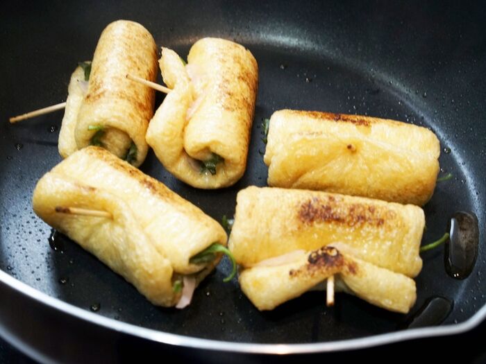 全体を転がして焼き目をつけましょう