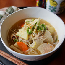 しょうが&根菜パワーでポカポカ♡具だくさん豚汁