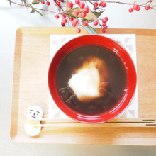 たったコレを敷くだけで?!テーブルコーデがランクアップ