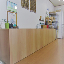 キッチン&リビング収納/イケアのベストー、壁ではなく床置きで。扉の中の配置も我が家流。