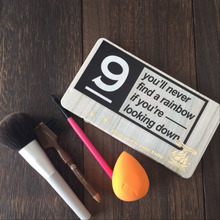 アノ空き缶で!?かさばる化粧品をひとまとめにスッキリ☆