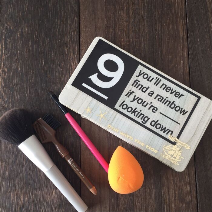 アノ空き缶で!?かさばる化粧品をひとまとめにスッキリ☆