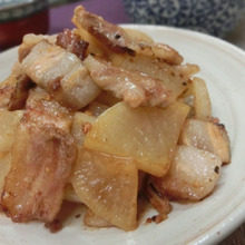 10分☆ さっぱりコクまろ♪ 豚バラ大根のオイ酢炒め