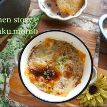 チーズがとろ~り♪赤ワインがじゅわっと染み込む❤バケットグラタンスープ