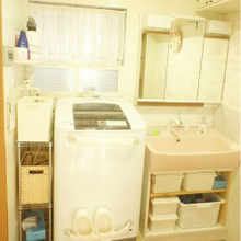 洗面台下のスッキリ収納★ダイソーのフタ付きBOX