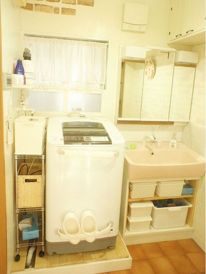 洗面台下のスッキリ収納★ダイソーのフタ付きBOX