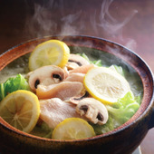 ドレッシングで簡単お鍋!?【ヘルシーチキンとマッシュルームのレモンドレッシング鍋】