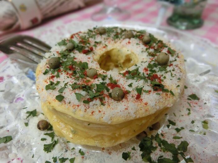 フライパンで焼くだけ♪ チーズ味のオニオンミルフィーユドーナツ