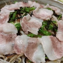 切ってのせて5分でヤバうま♪ もやしと豚バラのかつこんレンチン蒸し