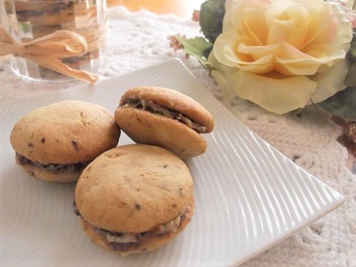 バレンタインに♪レーズンチョコバターサンド コーヒークッキー