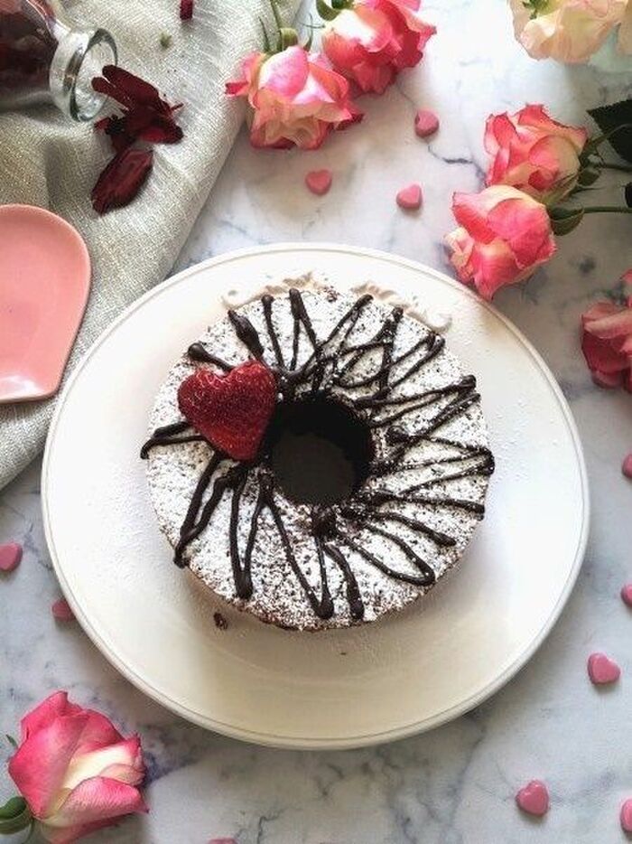 今年のバレンタインはヘルシーに!酒粕入りのチョコレートシフォンケーキ❤