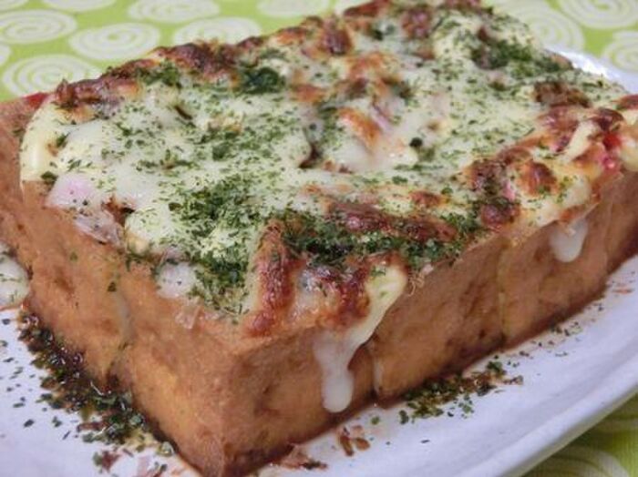 のせる順番でビックリじゅわウマ♪ 厚揚げのたこ焼き風チーズ焼き