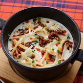 鍋うどんでぽっかぽか!「豆乳ラー油のうどん鍋」