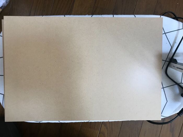 上にもう一枚の板を乗せる