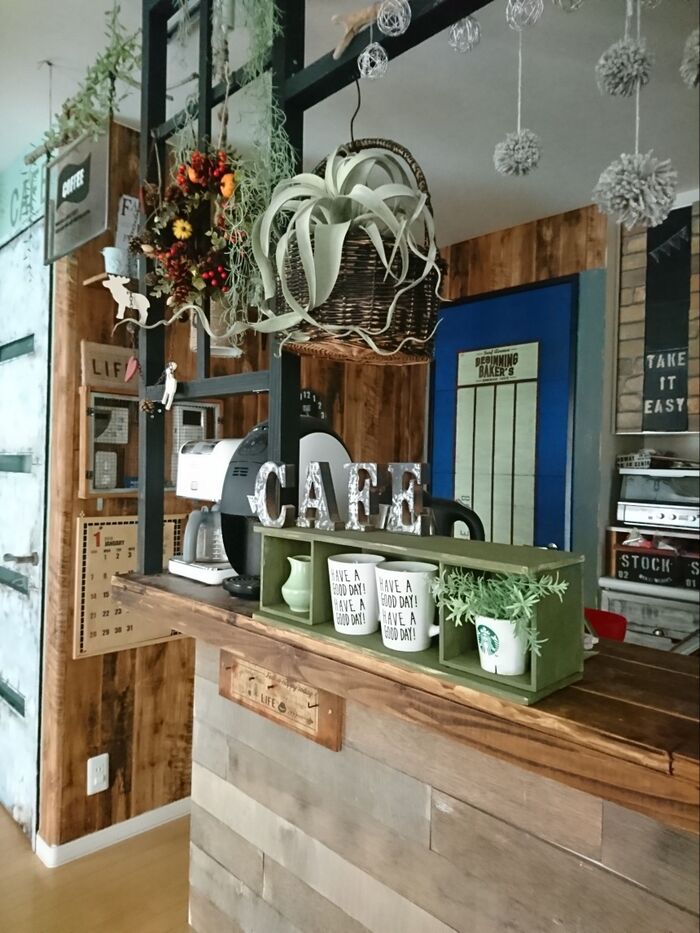 【100均リメイク】工具不要!セリア商品で作るディスプレイシェルフ☆