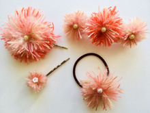 ふわふわ毛糸で作るヘアアクセサリー