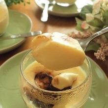 冬のおやつの新定番 卵1個で♪温かい幸せ!チョコ入りホットプリン