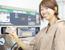 持ってくのはスマホだけ♪ 電子マネー対応コインランドリーがひそかに便利!