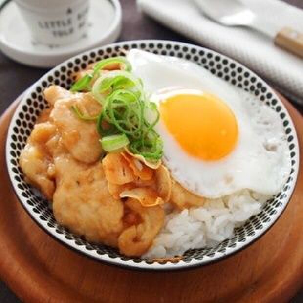 にんにくたっぷり元気飯！「ガリバタチキン丼」