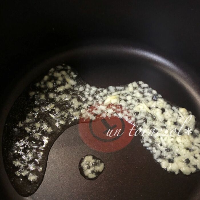 ②にんにくは焦げないように!
