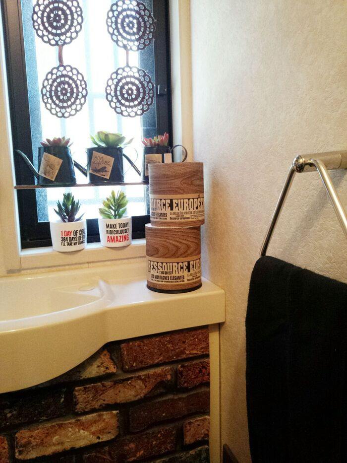 【100均リメイク】見せるトイレットペーパー収納