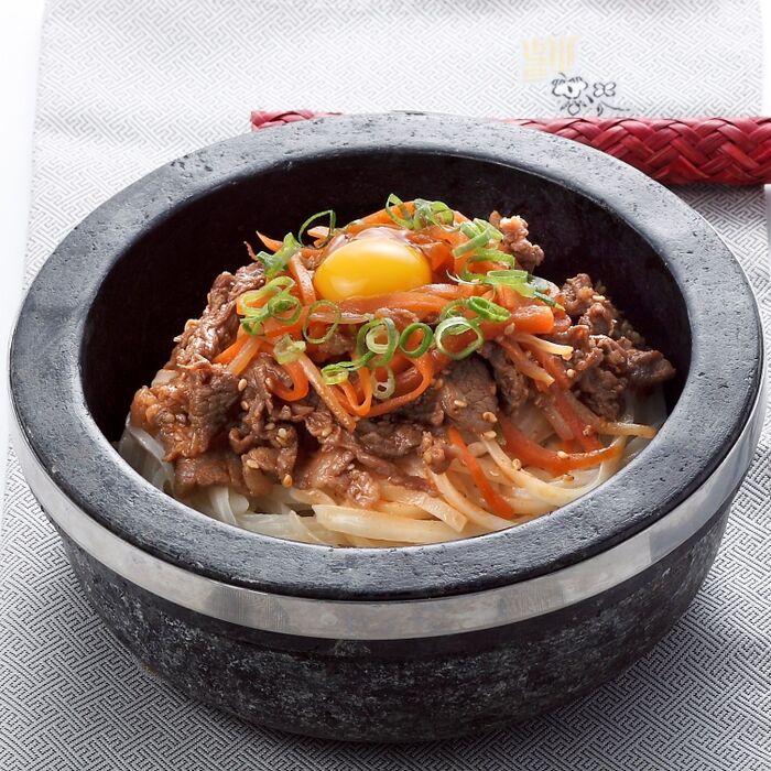 韓国料理をアレンジで楽しむ「ビビンバうどん」